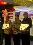 DENPASAR RAIH PENGHARGAAN "SMART CITY 2011"