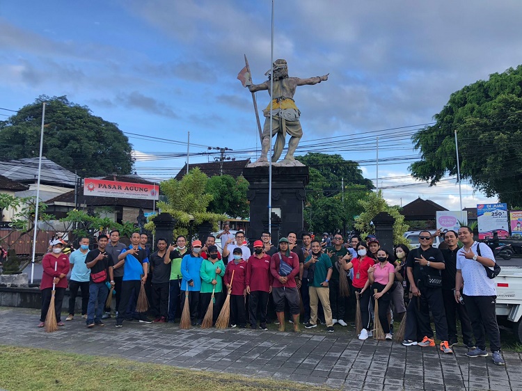 Bersih Desa Peguyangan Kangin