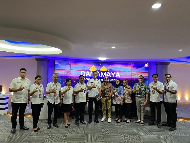 Kemenpan RB Puji Kehumasan Dan Pengaduan Denpasar
