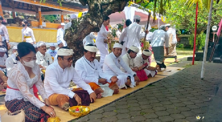 Pujawali Pura Agung Jagatnatha
