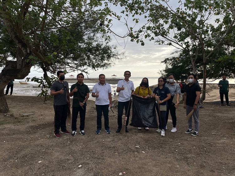 Aksi Bersih Pantai 