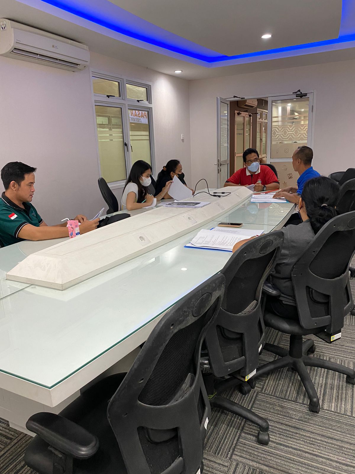 Rapat terkait Suka Duka Kominfos 