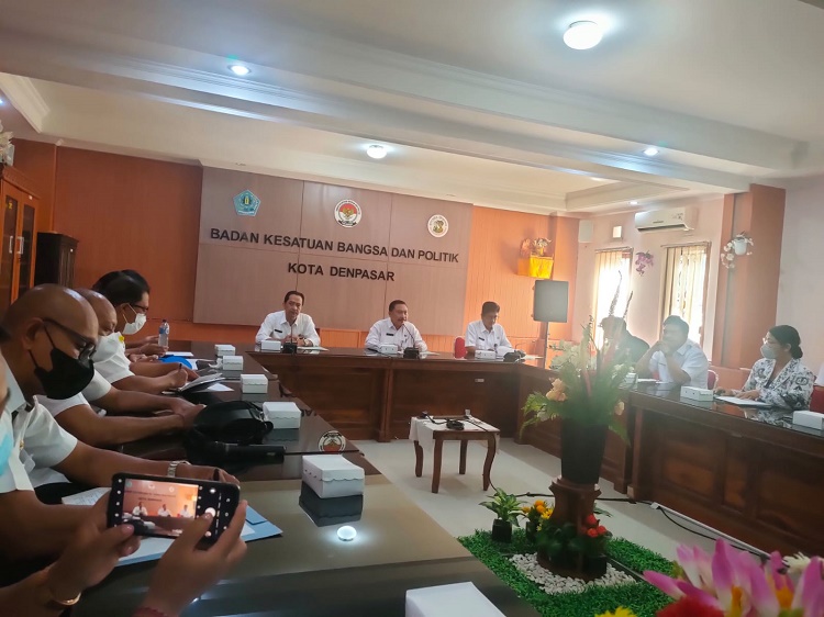 KOMINFOS HADIRI RAPAT PERSIAPAN PERINGATAN HARI KESAKTIAN PANCASILA