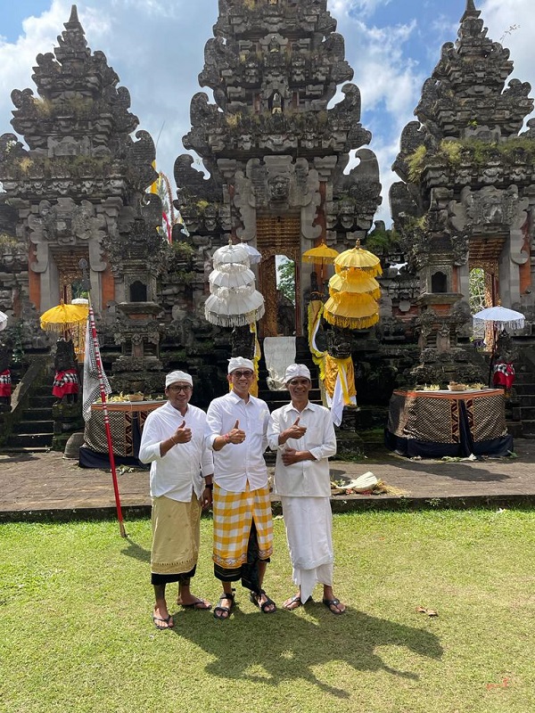 Bakti Penganyar Kota Denpasar Pura Mandara Giri Semeru Agung Lumajang 2022