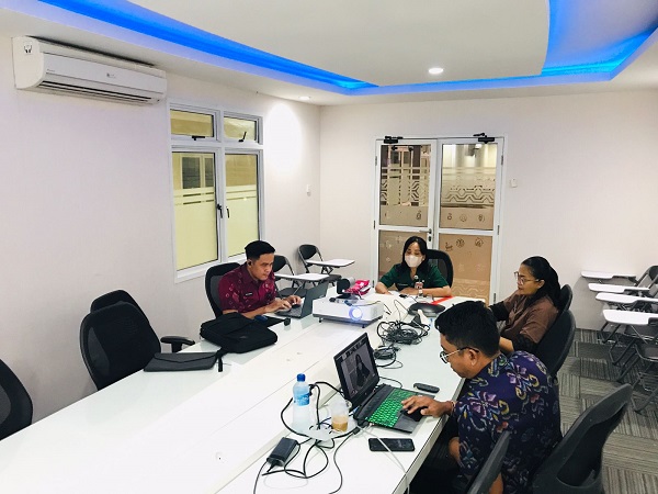 SUKSESKAN PROGRAM PEMERINTAH , KOMINFOS DATA RUMAH TANGGA MISKIN
