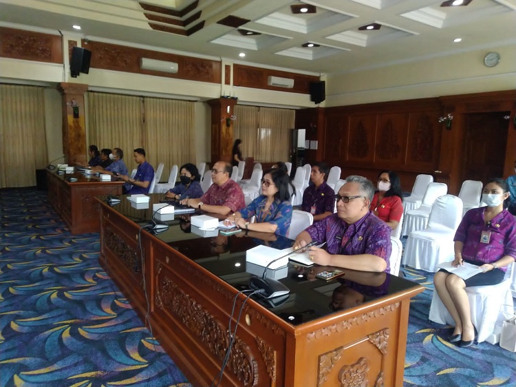 KOMINFOS HADIRI PENYUSUNAN LAPORAN FISIK & KEUANGAN PERANGKAT DAERAH