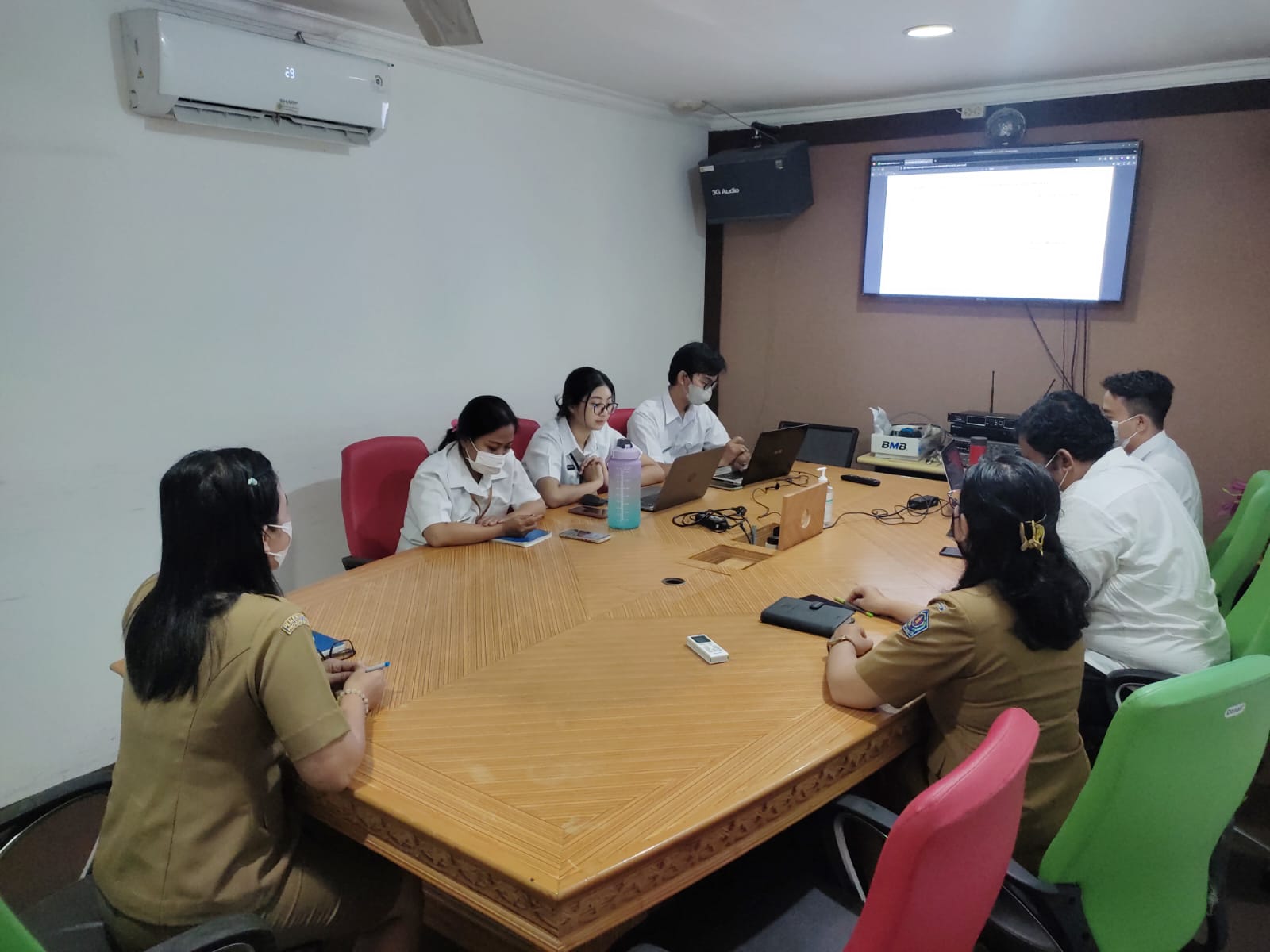 pemanfaatan fasilitas Pusat Data Nasional (PDN)