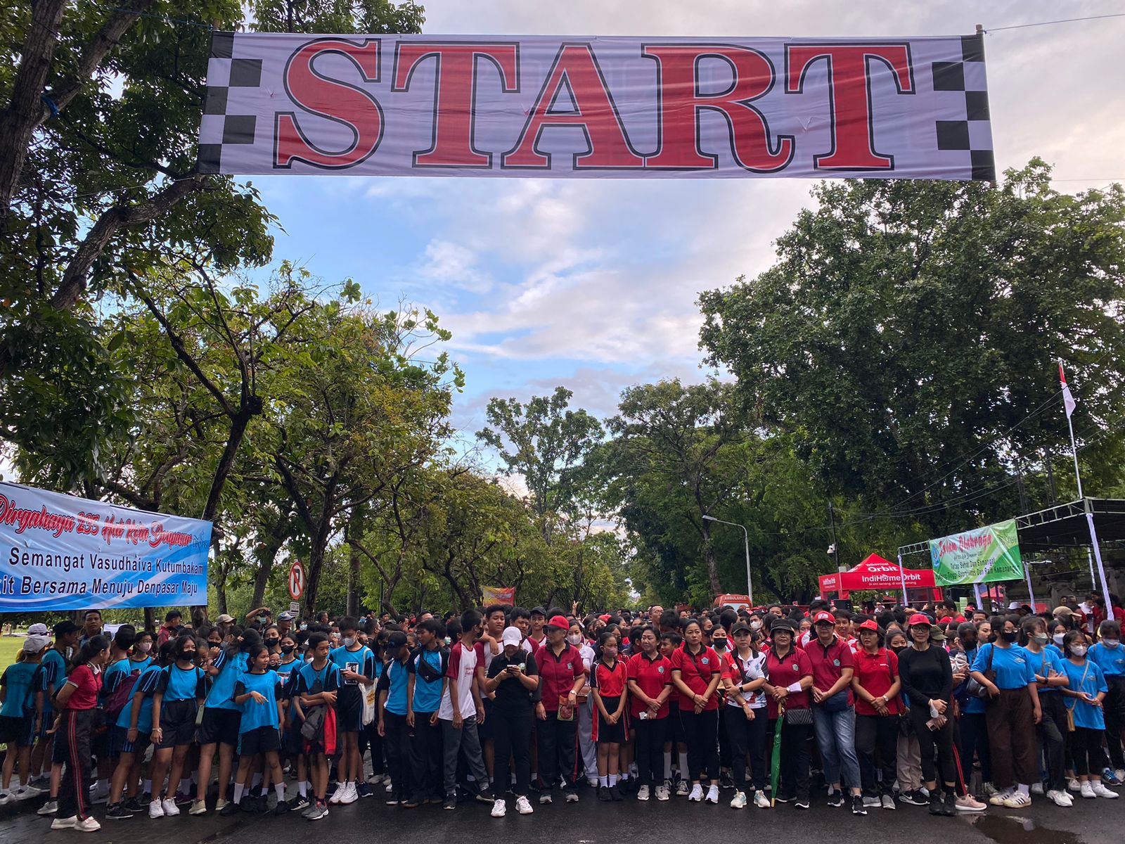 Jalan sehat dalam rangka hut kota denpasar