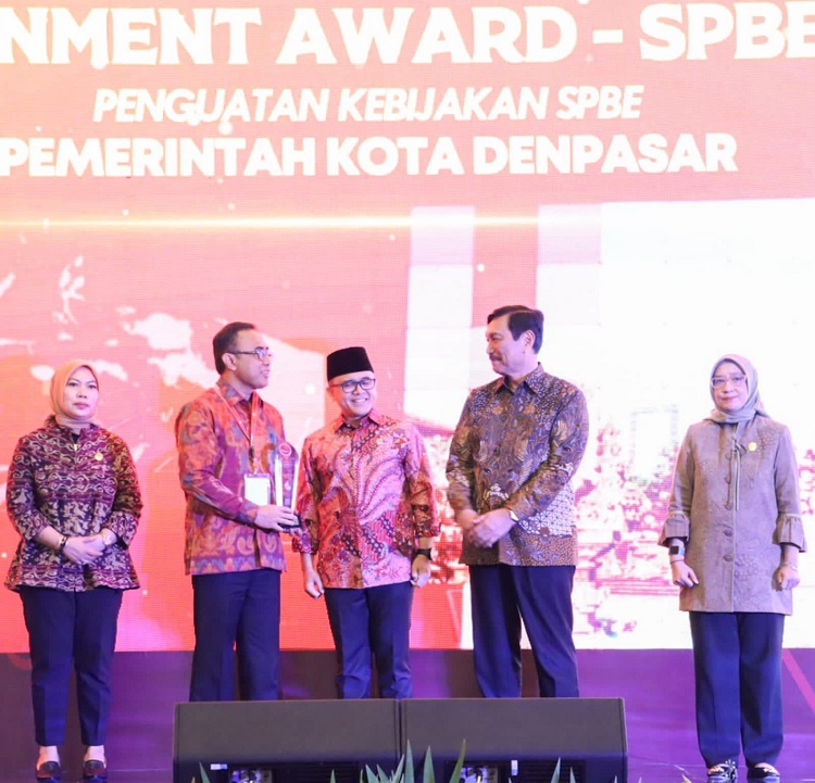 Denpasar Raih Penghargaan Nasional Digital Government Award