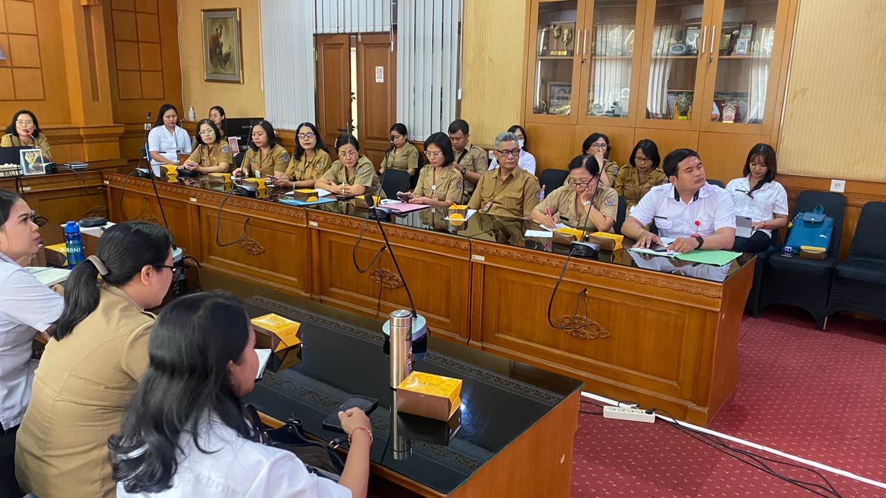 Diskominfos Denpasar Hadiri Rapat Evaluasi Triwulan III Penanggulangan Kemiskinan Ekstrem Tahun 2025