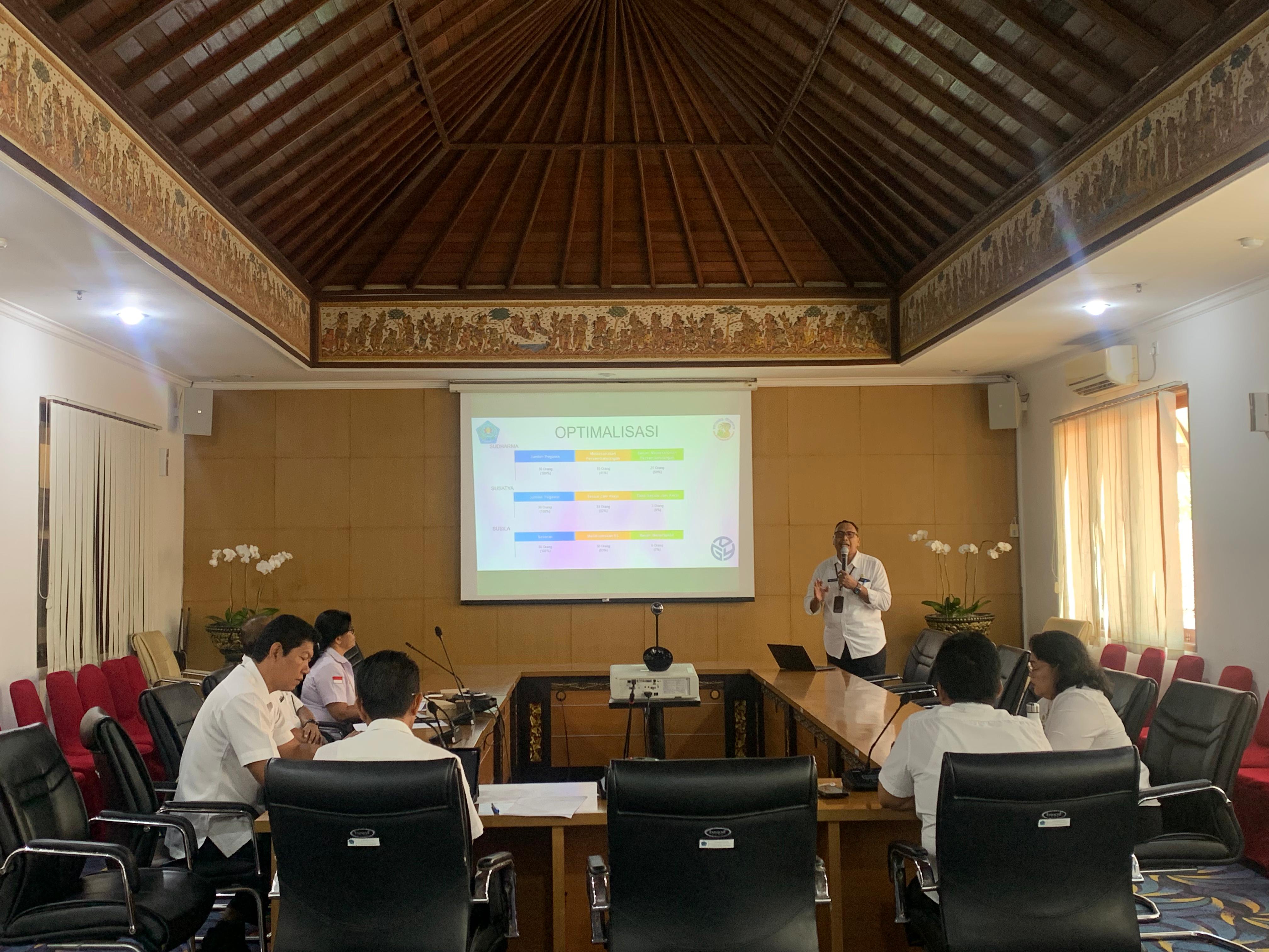 Pelaksanaan presentasi Sang Sewakadarma Tahap V