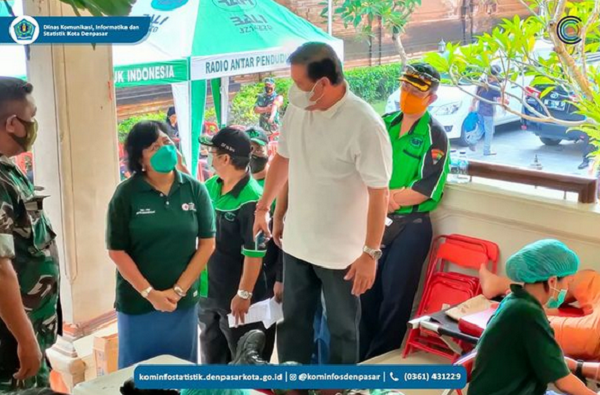 Menghadiri Donor Darah dalam rangka HUT ke 21 RAPI Kota Denpasar
