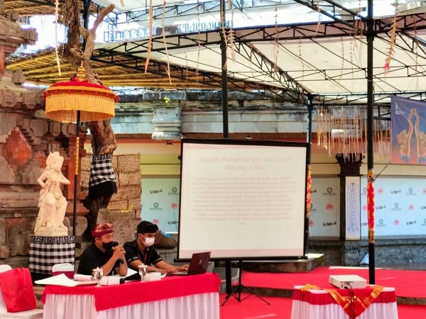 Kriyaloka (Lokakarya) Seni Lukis Wayang Klasik 