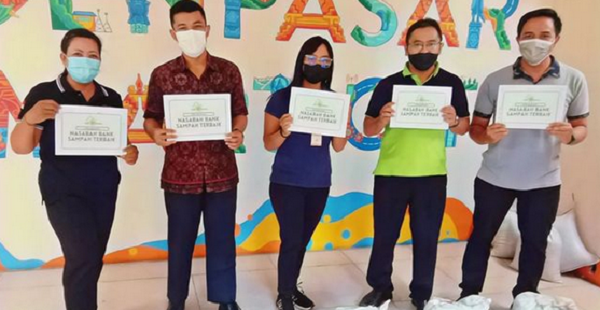 Diskominfos Nasabah Terbaik Nabung Sampah