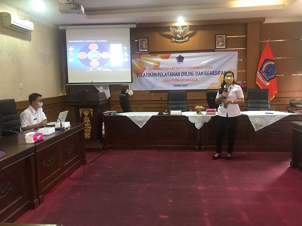 Pelatihan Pelayanan Online dan Kearsipan