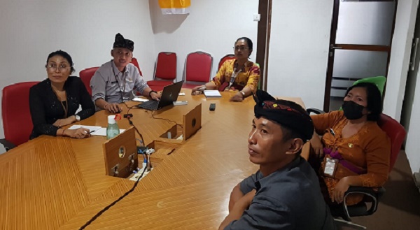 Kominfos Denpasar Review Aplikasi Identik Mobile