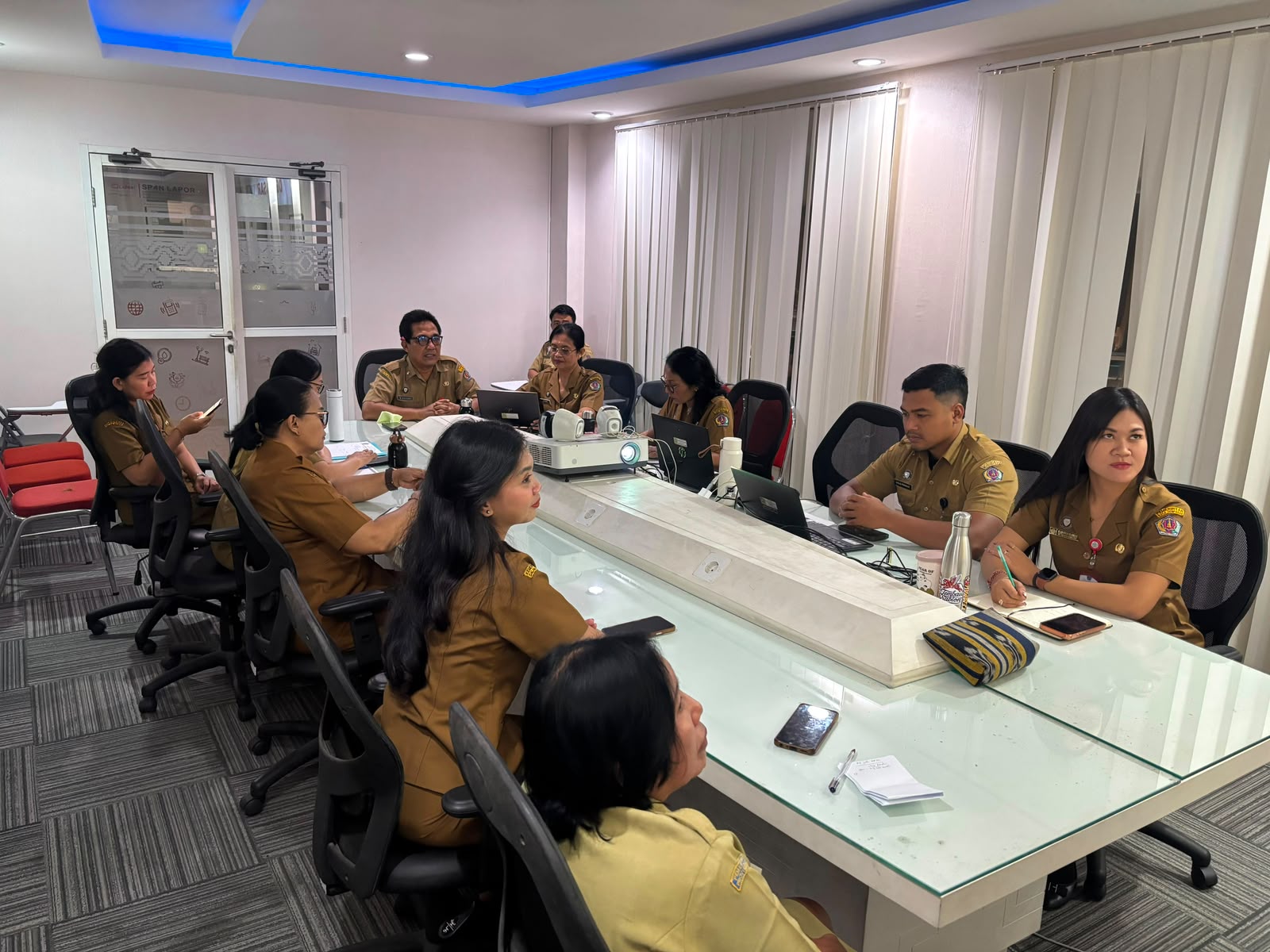 Dinas Komunikasi dan Informatika Kota Denpasar melalui Bidang Persandian melaksanakan kegiatan Verifikasi IKANSANDI