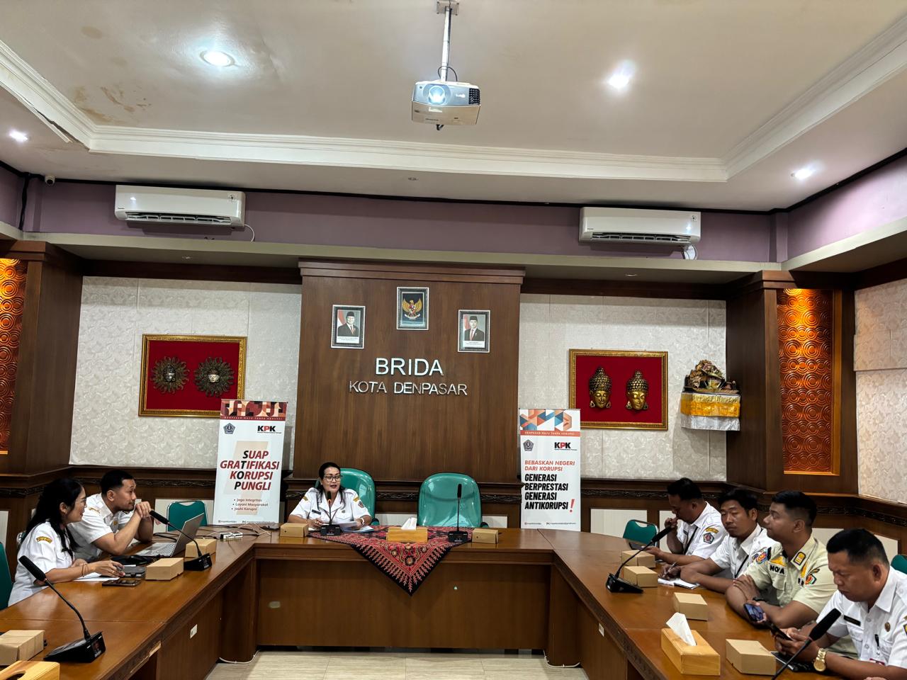 Bidang Persandian Diskominfo Kota Denpasar mengikuti rapat penyampaian rekomendasi hasil kajian peningkatan kualitas sistem keamanan di Kota Denpasar